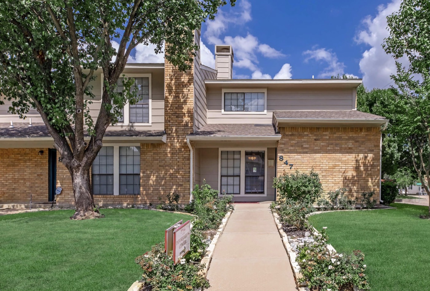 Townhome exterior at Towne Oaks Townhomes